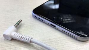 des-photos-d-adaptateurs-confirment-l-absence-de-prise-jack-sur-l-iphone-7_171717_w460