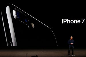 tim-cook-discusses-the-iphone-7-during-an-apple-media-event-in-san-francisco_5664881