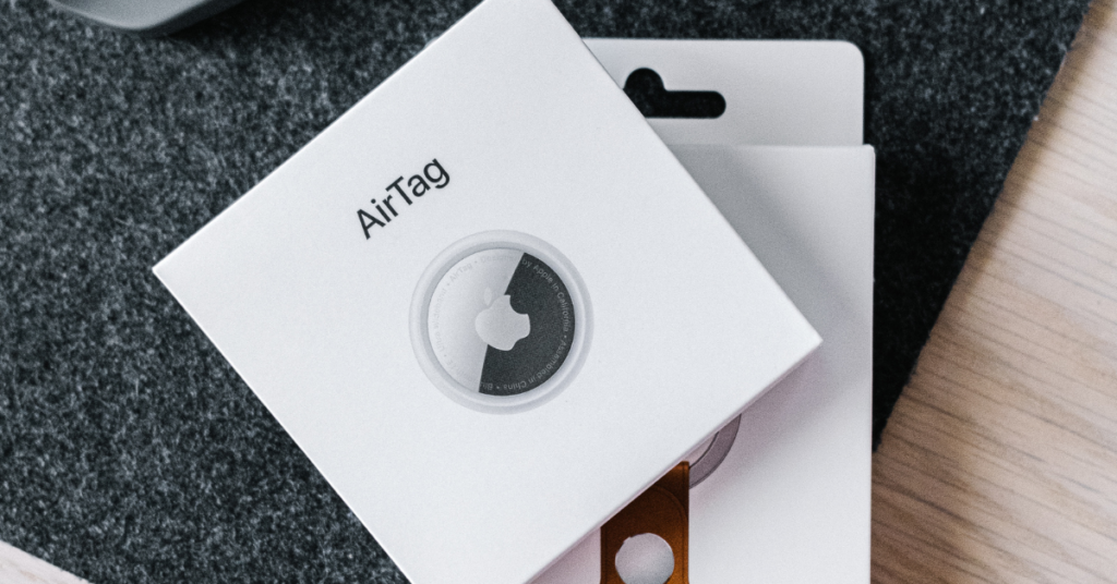 Ai-je le droit d’emporter un AirTag dans une valise en soute ?